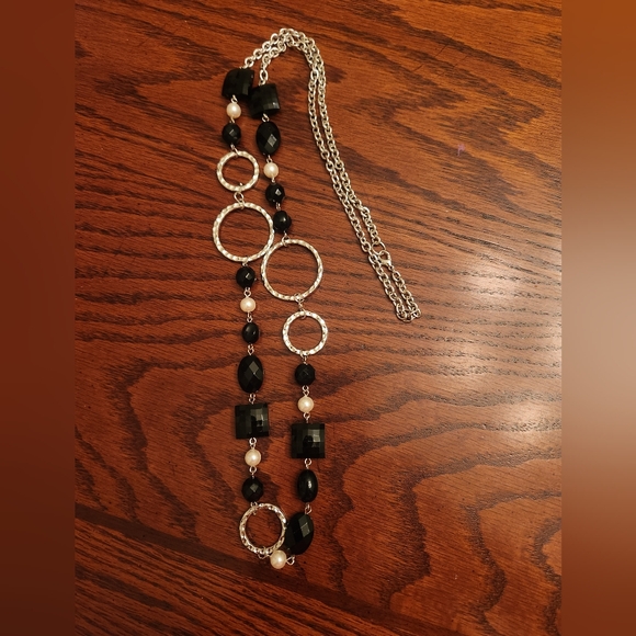Silvertone Necklace with Black and White Beads - Picture 1 of 4